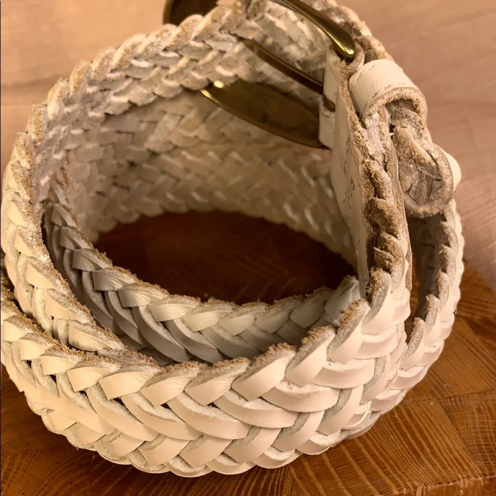 Lady Canterbury braided white leather EUC belt